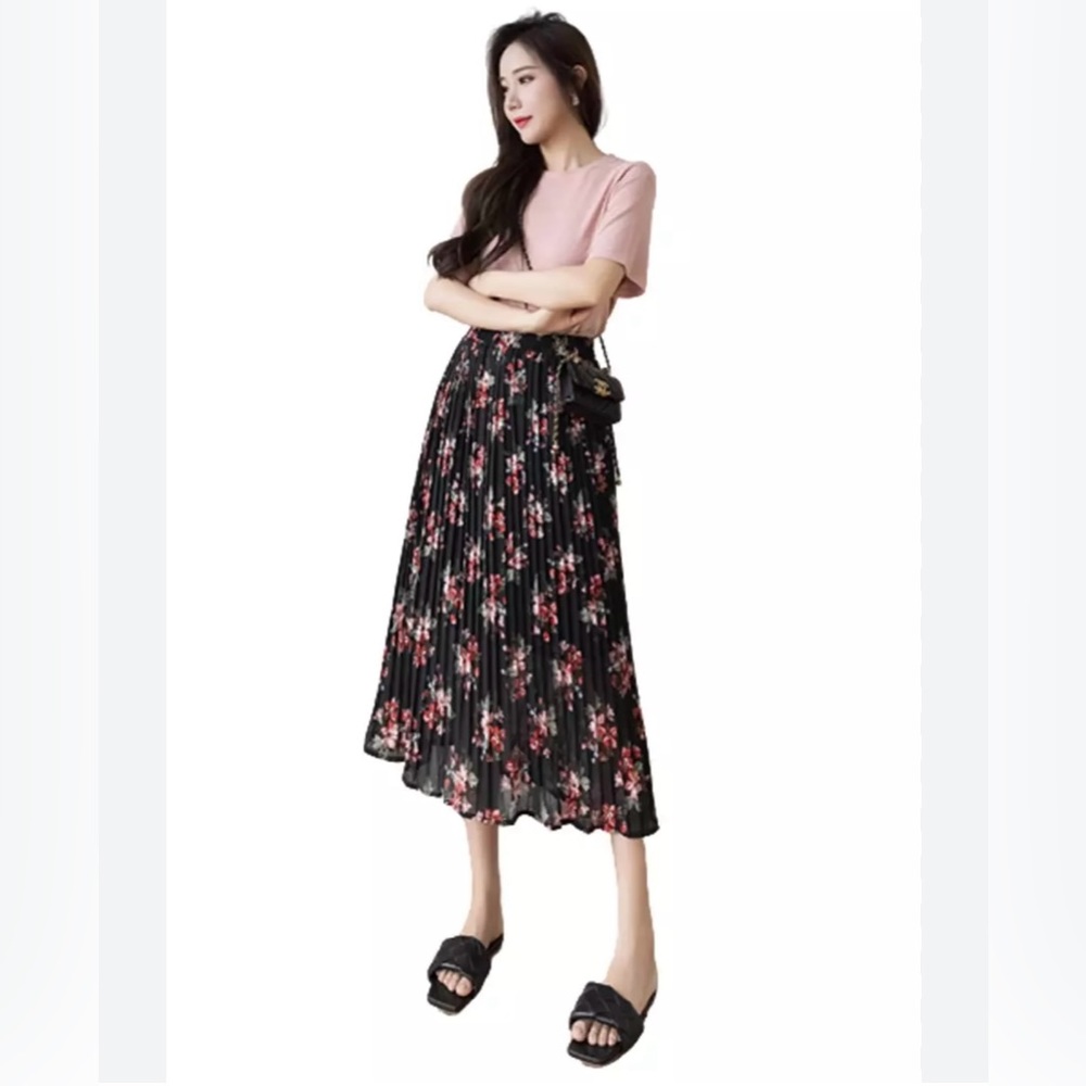 Free press, women’s medium, pleated floral, elastic waist skirt‎